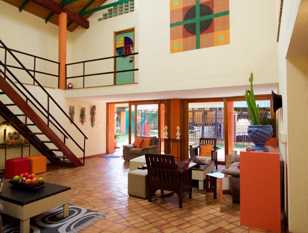 Flatdog Lodge Victoria Falls Eksteriør bilde